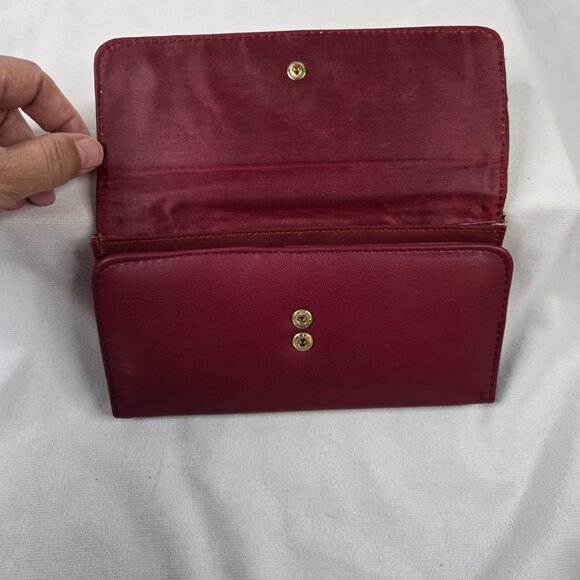 Adrienne Vittadini Wallet - Picture 4 of 7